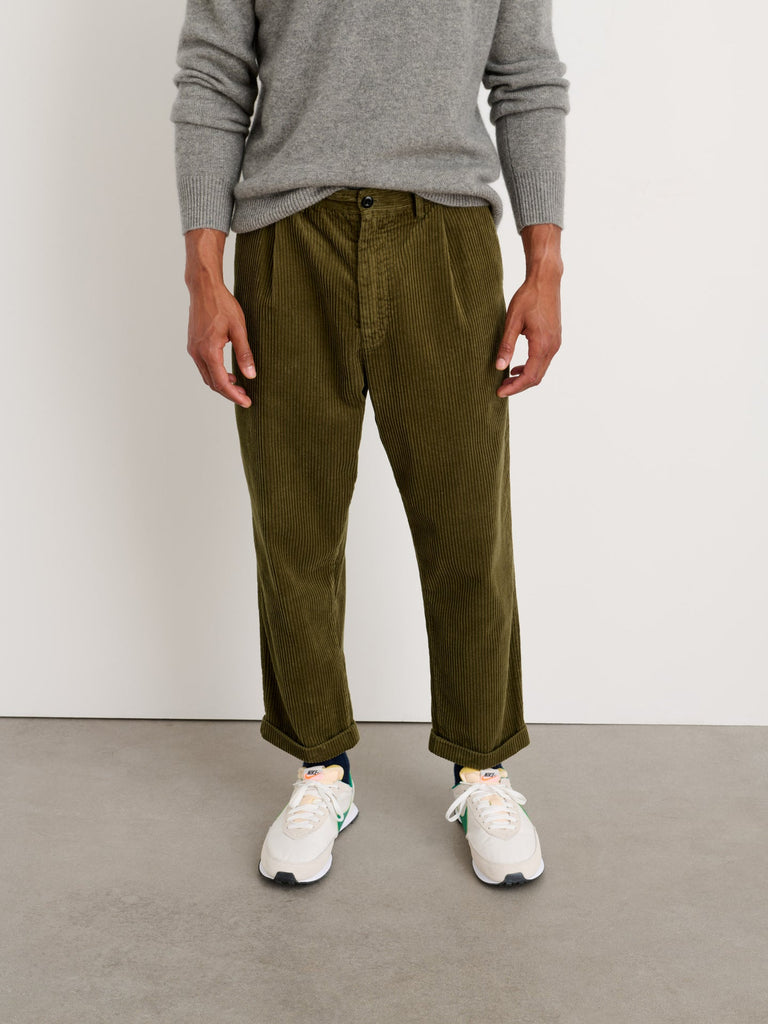 Standard Pleated Pant in Rugged Corduroy - Dark Olive – Concrete + Water
